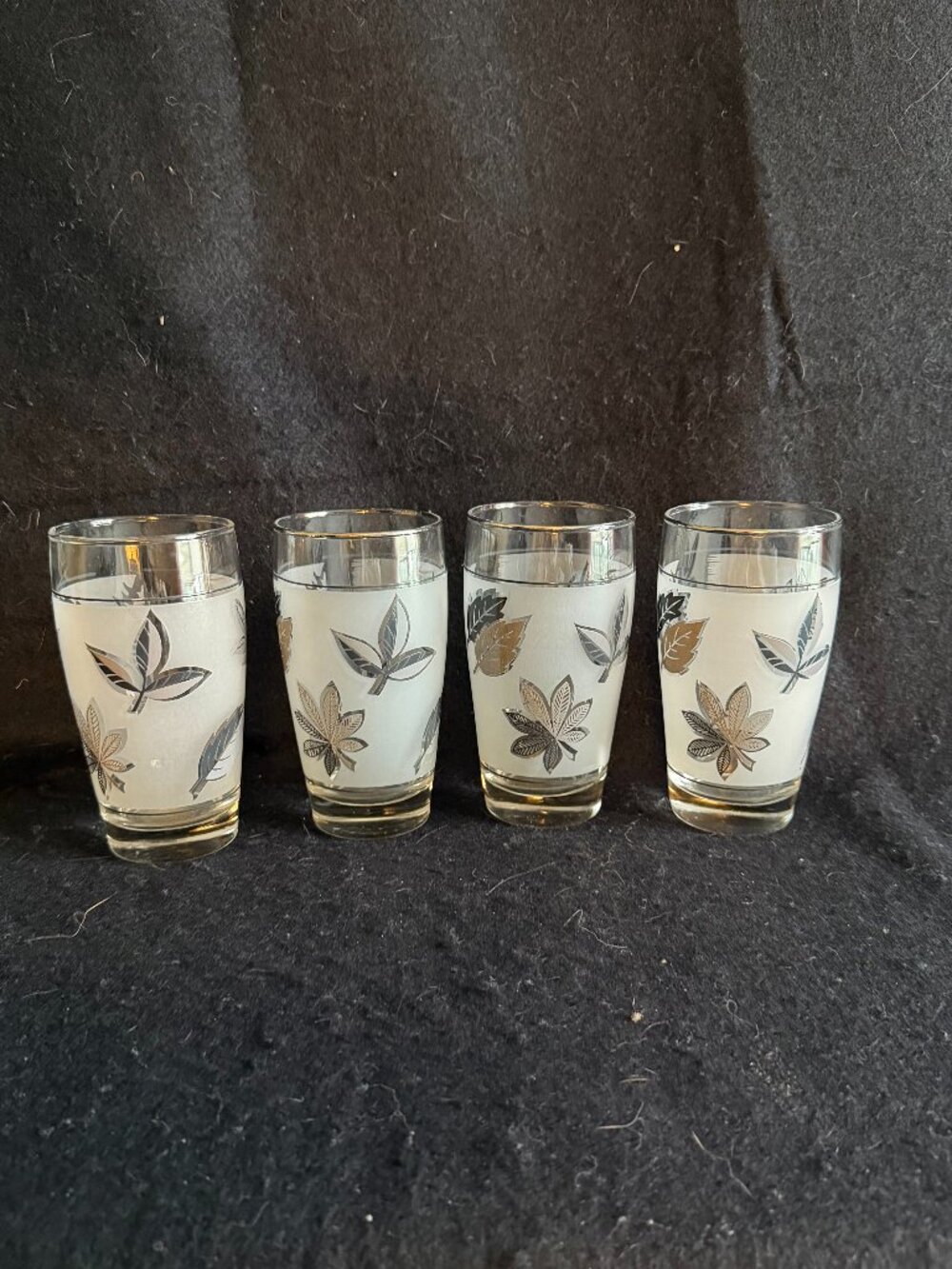 4 – Vintage Mid-Century Libbey Frosted Glass Tumbler W/Leaf Design